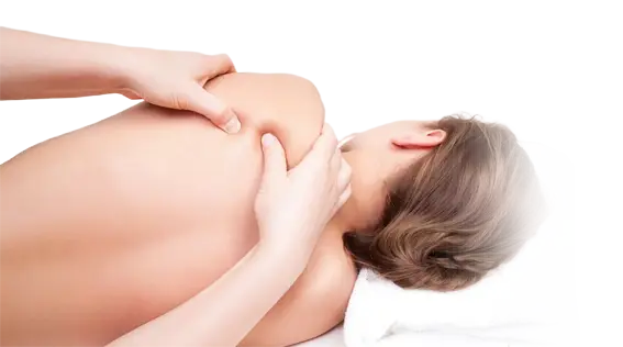 shoulder-upper-back-manual-therapy-radiant-chiropractic-canterbury - Radiant Chiropractic Melbourne Chiropractor performing manual therapy on the shoulder and neck